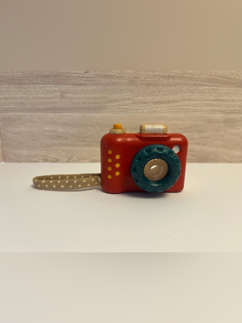 PlanToys My First Camera Wooden w/Eyepiece Kaleidoscope Lens Carry Strap